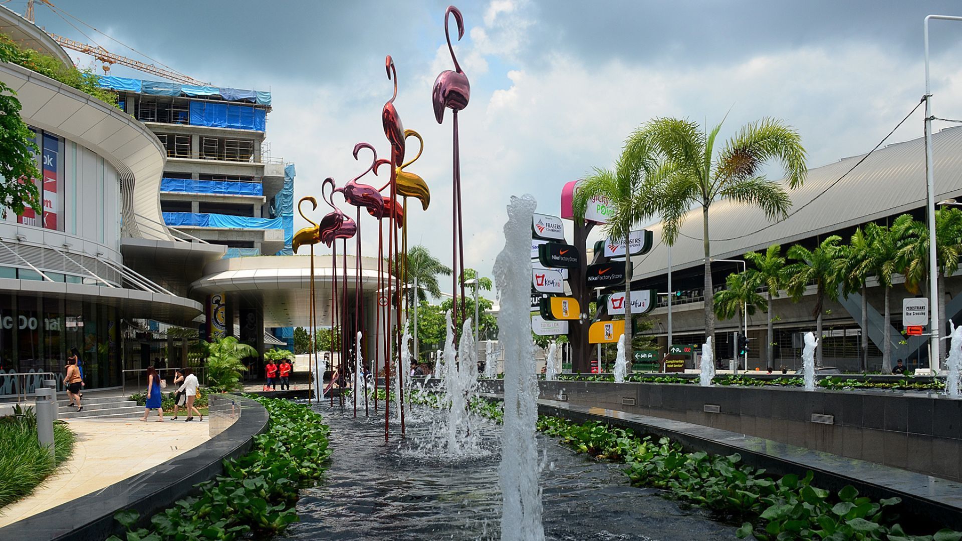 Outlet shopping in Singapore