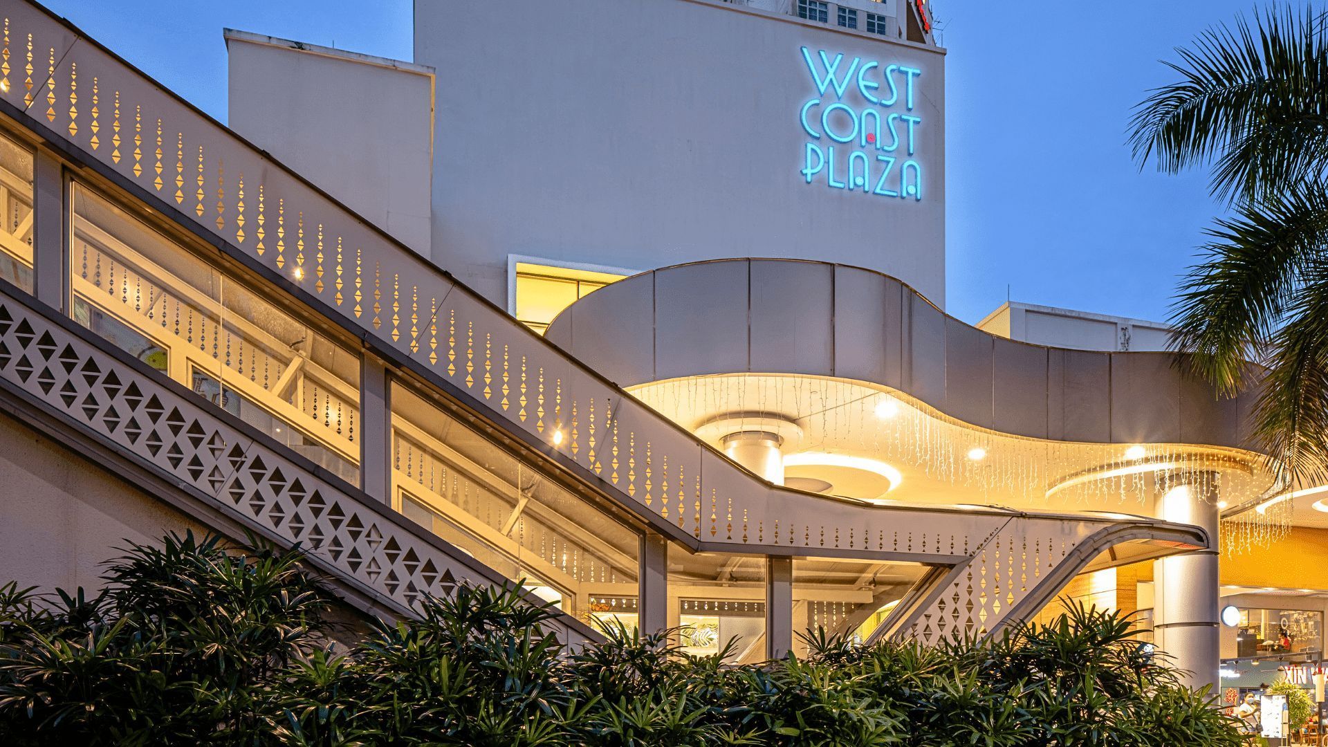 Outlet shopping in Singapore