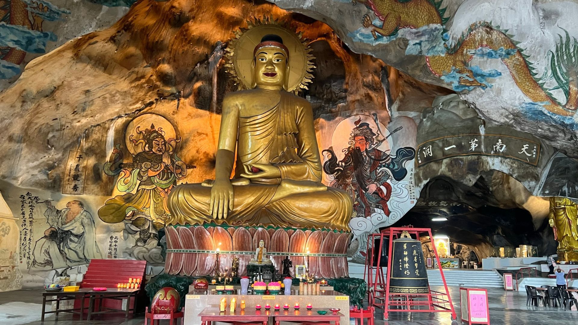 Perak Tong Cave Temple