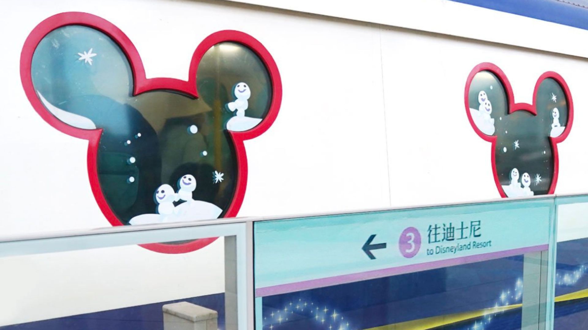 Ultimate Guide to Disneyland Hong Kong: Best Rides, Tickets, Fire Work & More