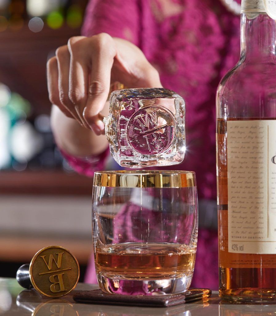 Best Bars Indonesia: The Writers Bars
