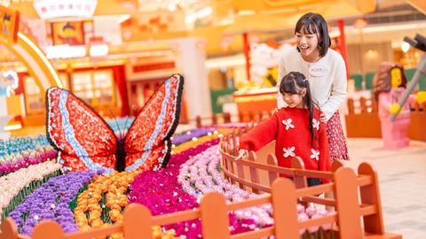 Celebrating Chinese New Year In Hong Kong? Check Out These Best Displays & Decorations