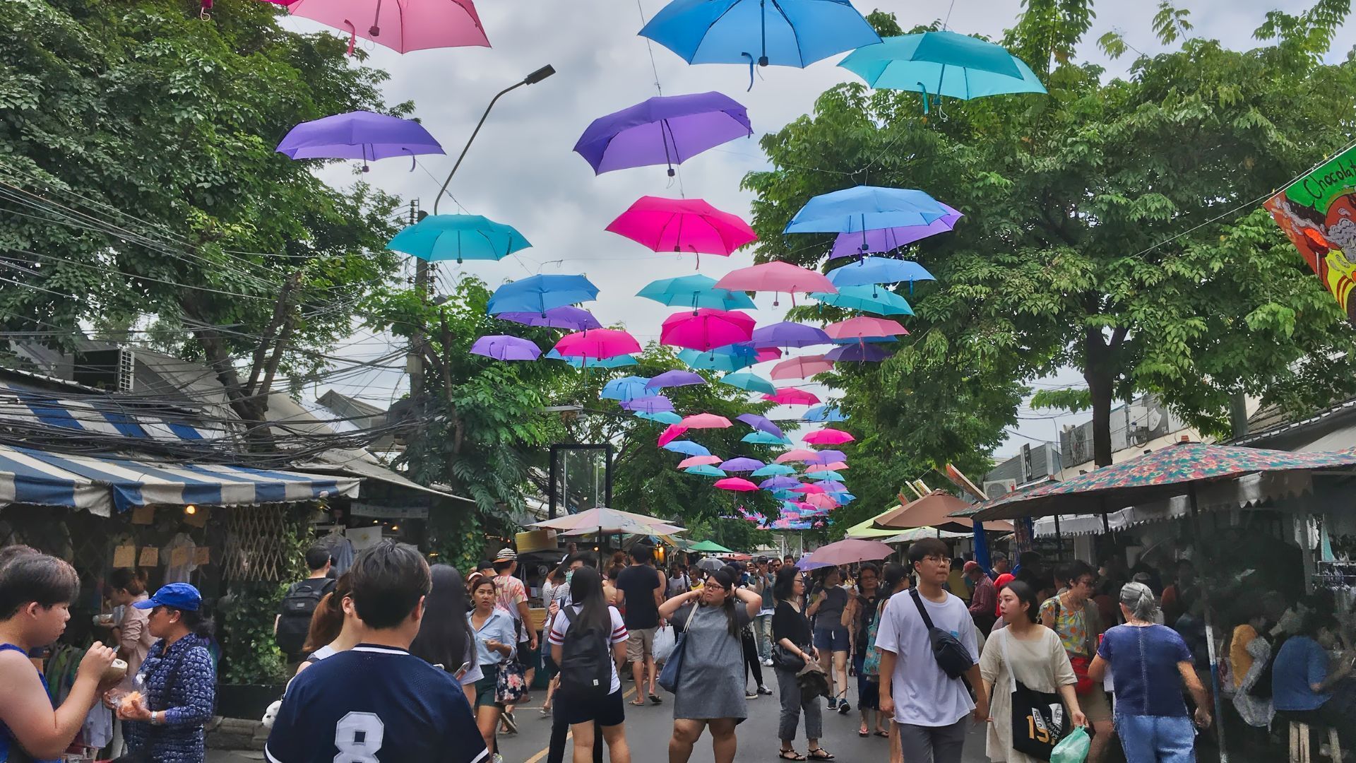Chatuchak Weekend Market - places to visit in Bangkok