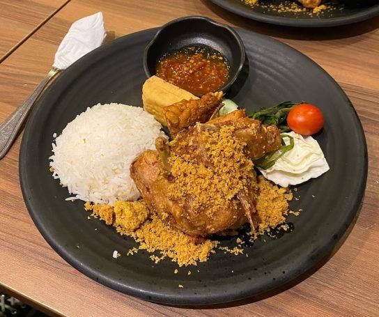 Bebek Goreng Pak Ndut