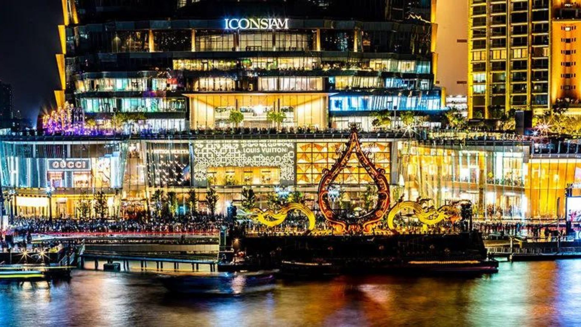 ICONSIAM / Bangkok's Most Beautiful Restaurant Zone & CAFE's 