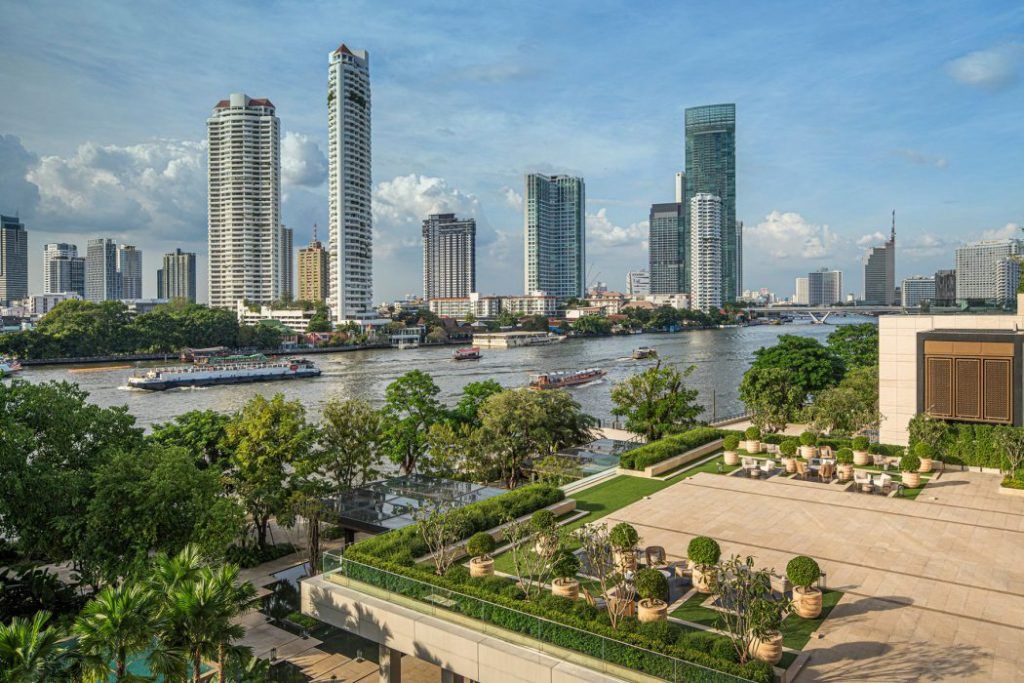 Four Seasons Bangkok Face with the river