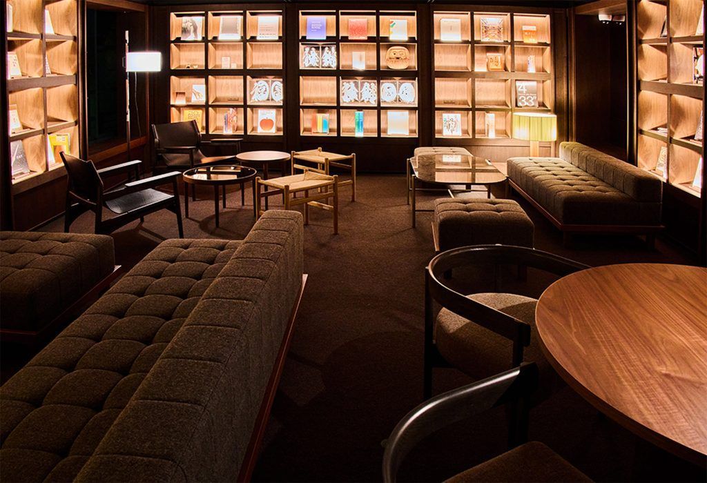 Library, Marufukuro Hotel