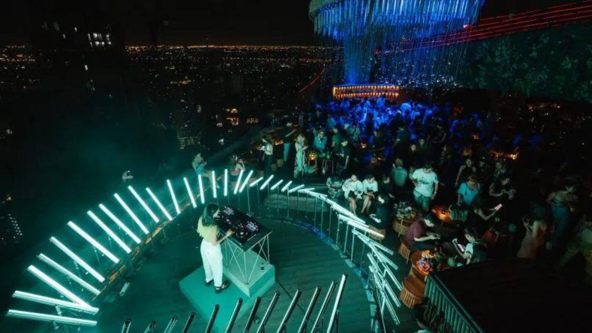 Tichuca Rooftop Bar
