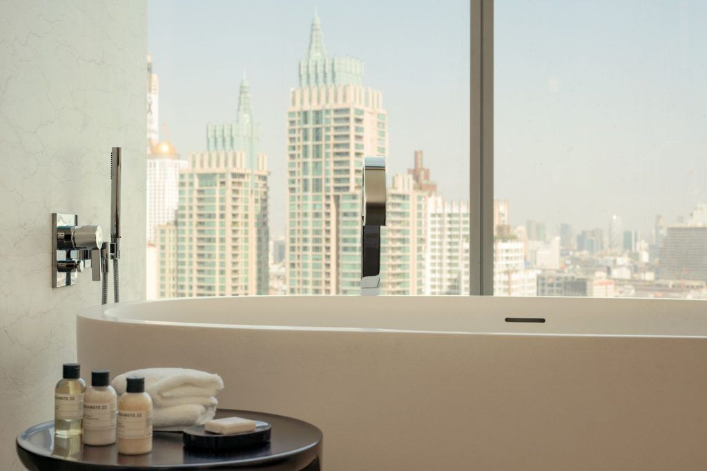 Bathroom with Bangkok city view