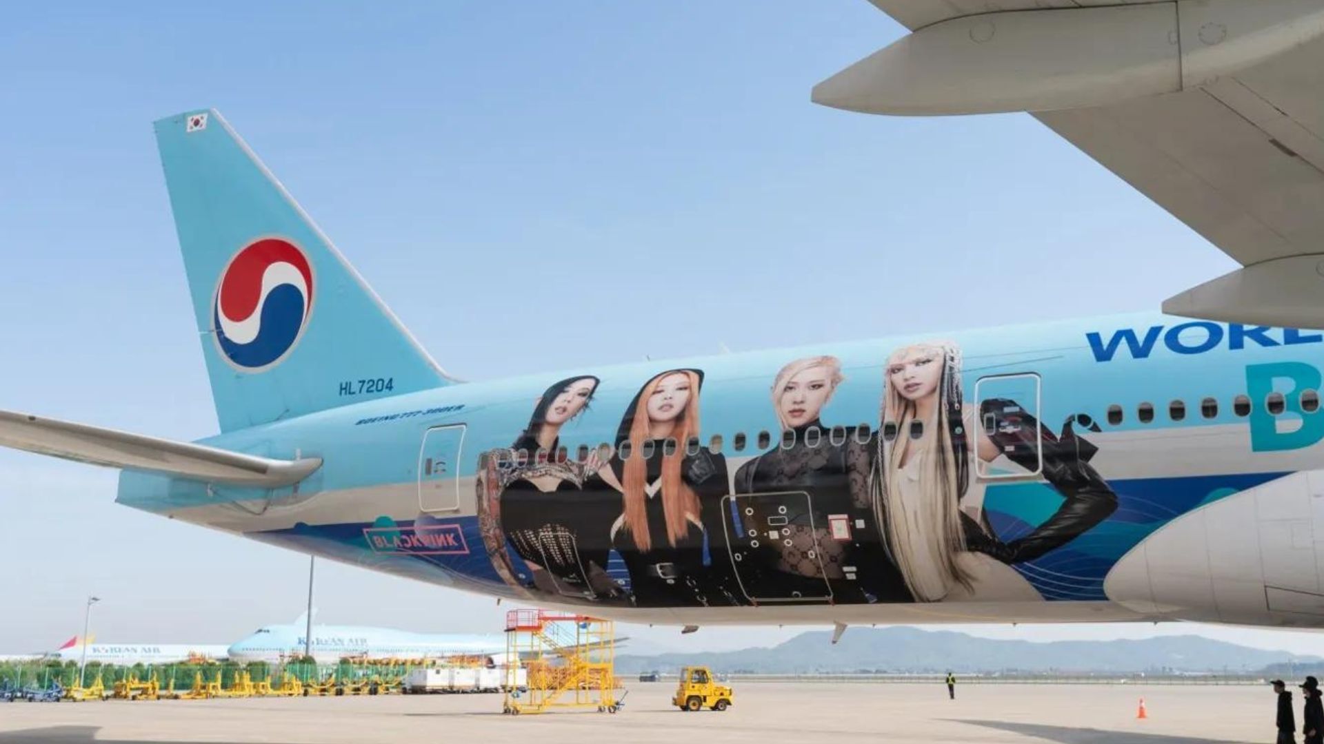 Korean Air Has Unveiled Their Blackpink Plane