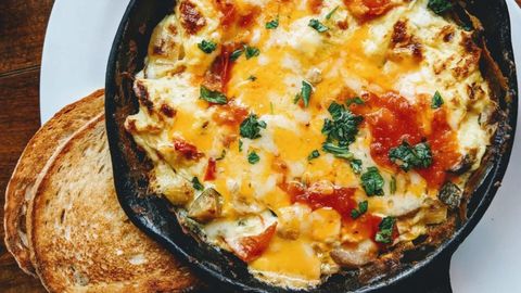 Delicious But Easy Egg Snacks You Can Whip Up In 10 Minutes