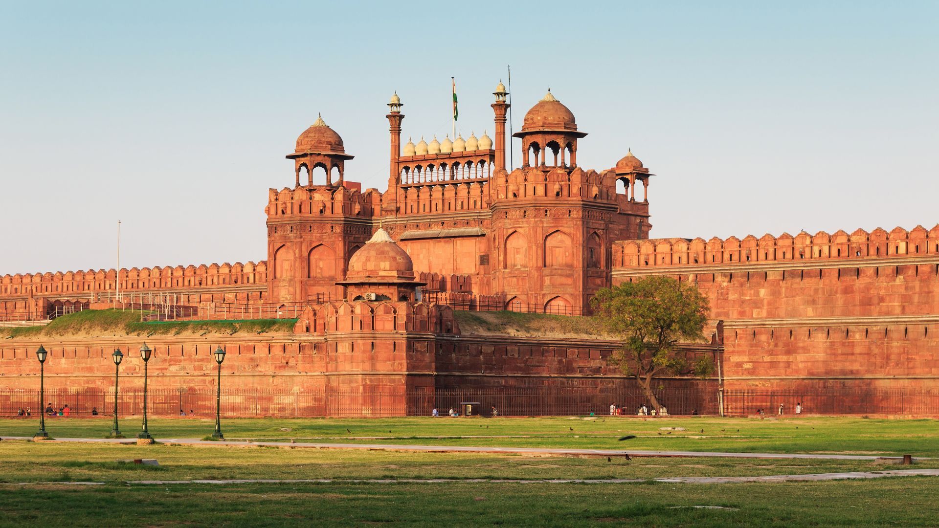 Discover India's Biggest Forts: Historical Marvels Worth Visiting