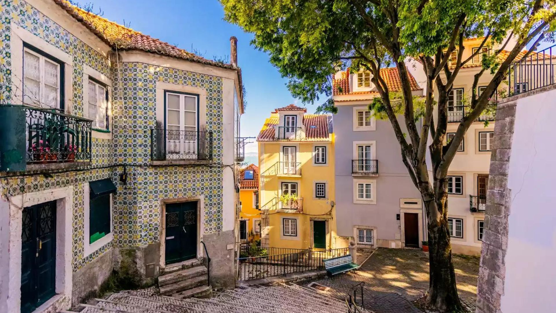 Best Times To Visit Portugal, According To A Local