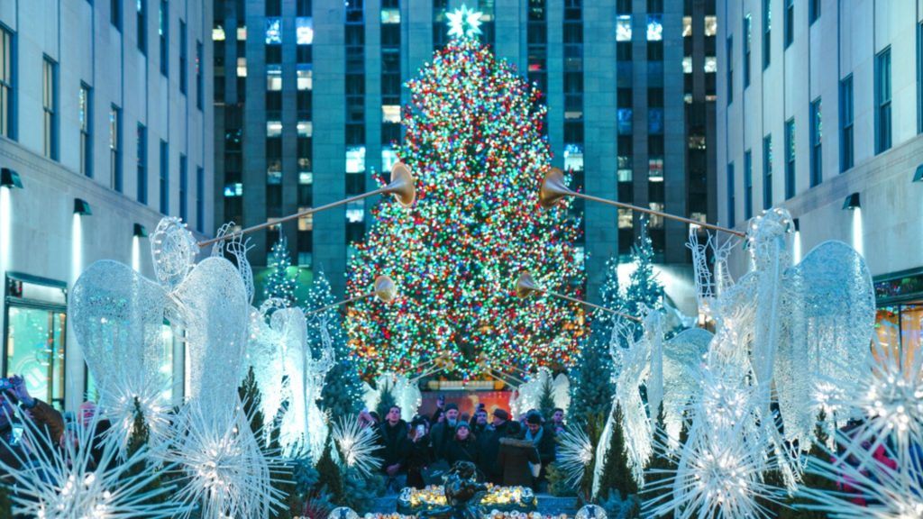 7 Most Stunning & Beautiful Christmas Tree In The World 2023 (Check Photos)