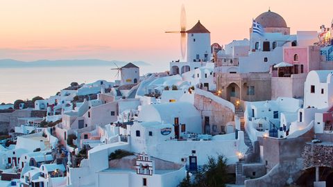 Santorini Shakes As Hundreds Of Quakes Hit Aegean Sea, Tourist Exodus Underway