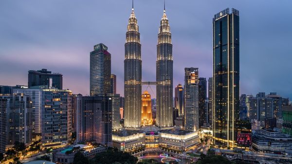 7 Rooftop Restaurants For The Best View Of Kuala Lumpur