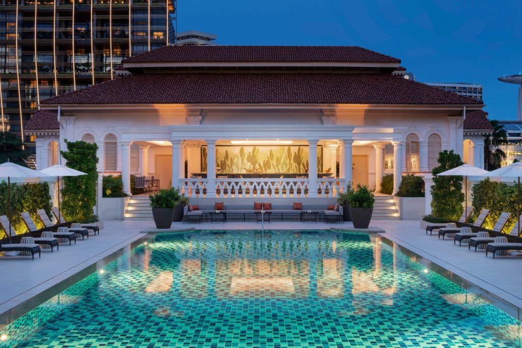 Raffles Singapore's Pool at Night