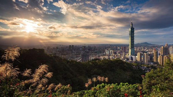 Taiwan Travel: 10 Free Things To Do In The Tourist Paradise