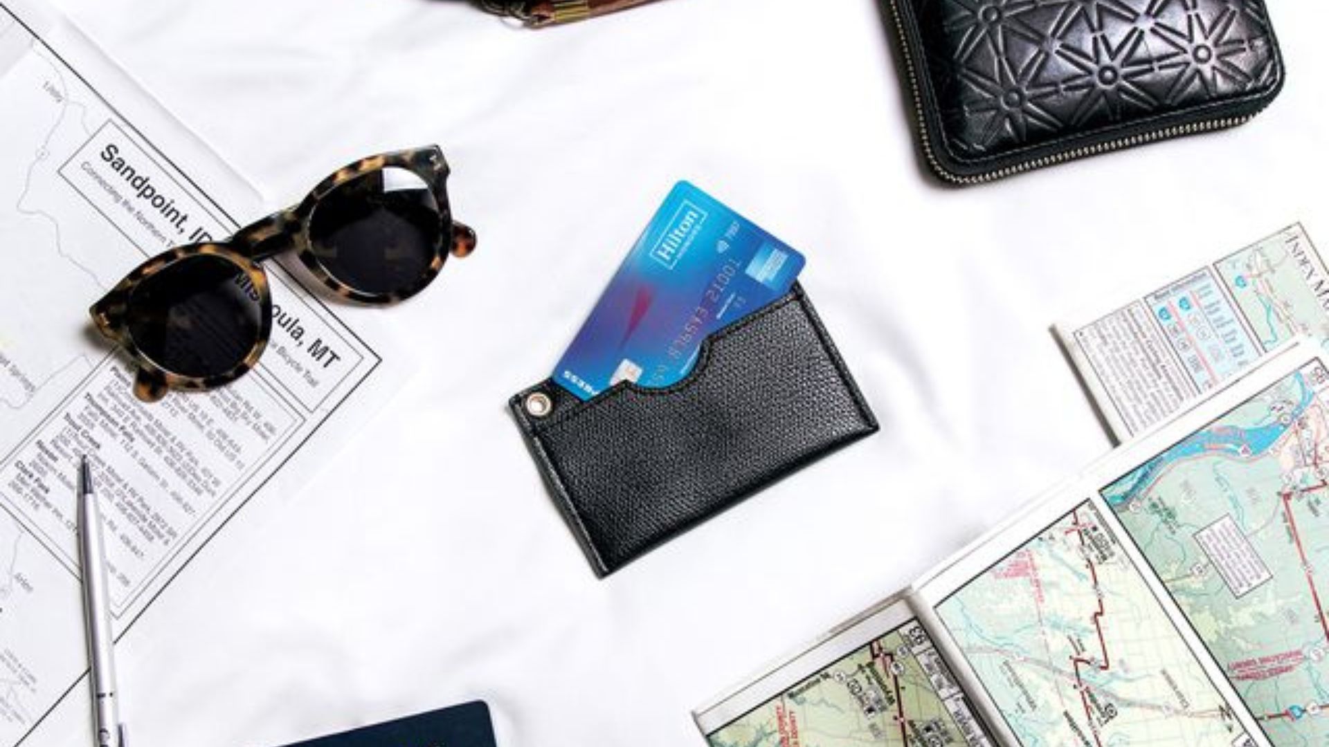 Credit card for airport lounge
