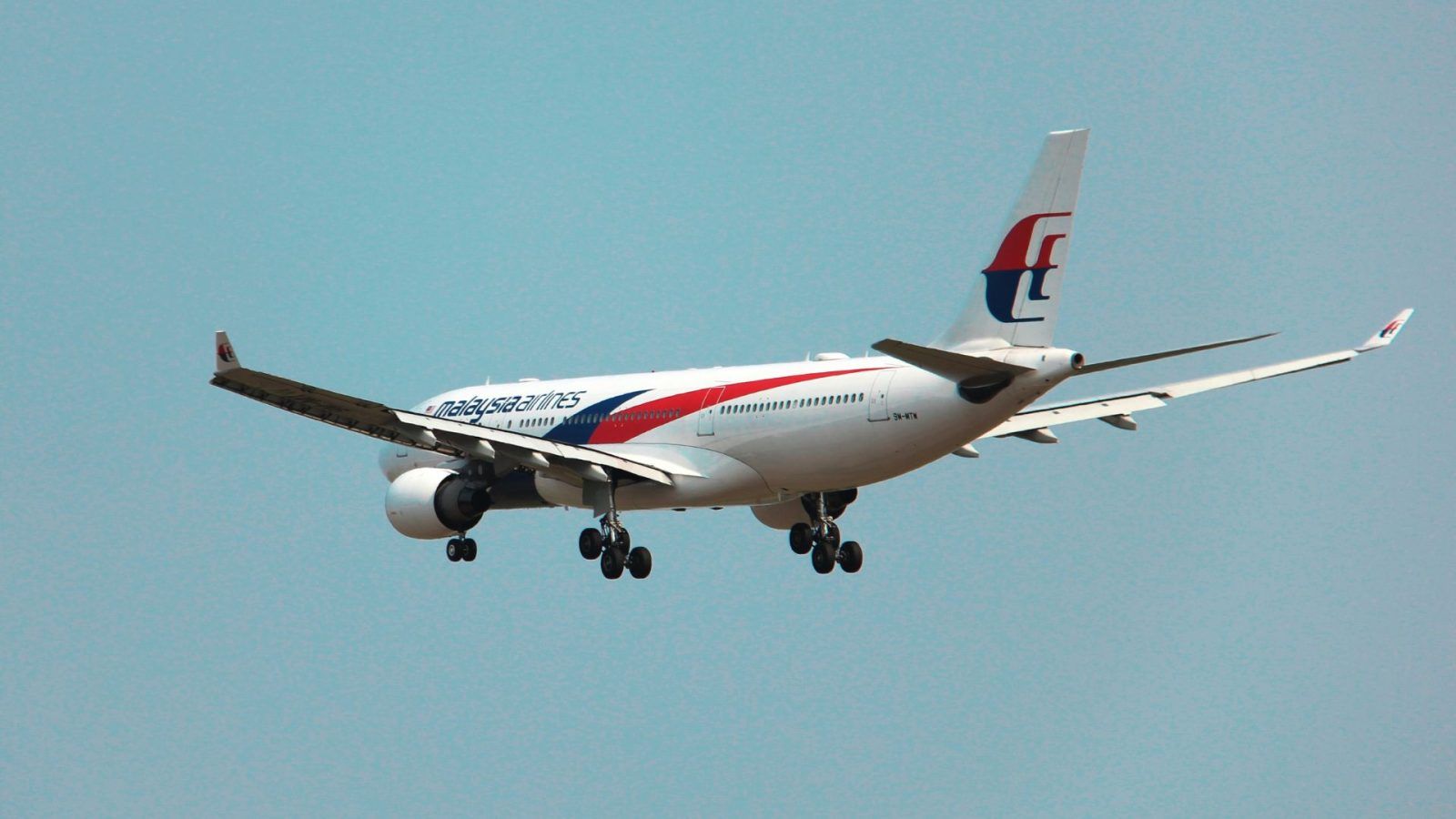Malaysia Airlines Passengers Can Now Use Devices In Flight Mode On Plane