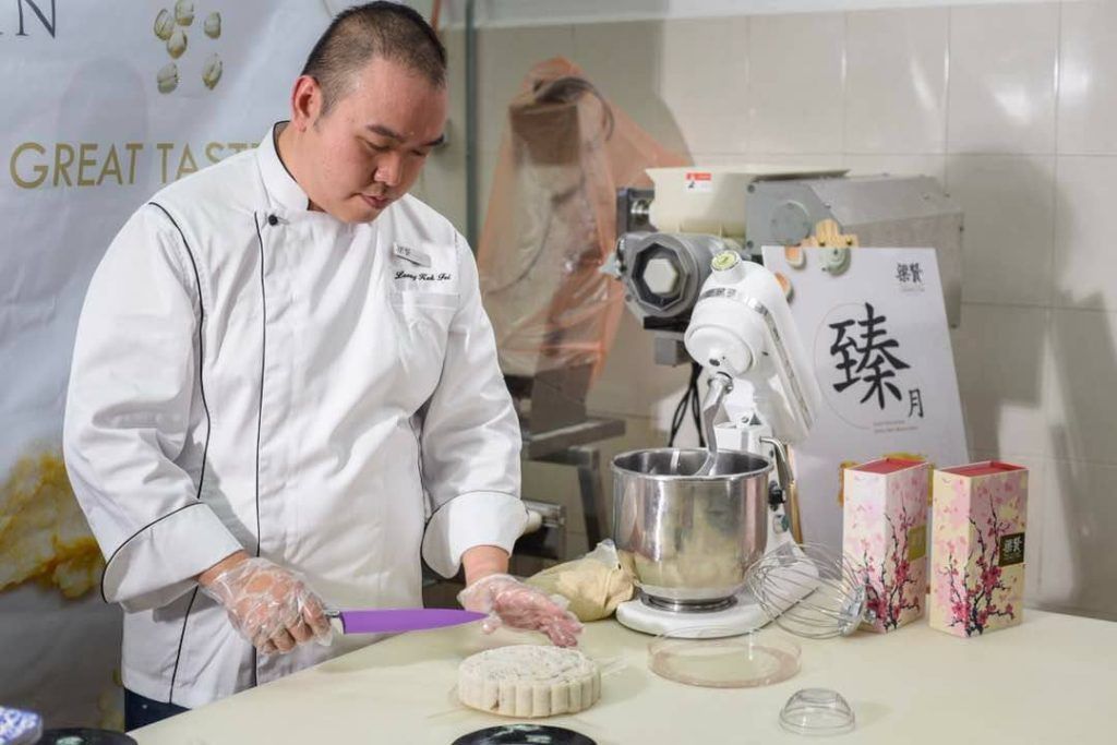 Most Luxurious Mooncakes That The World Has Ever Seen