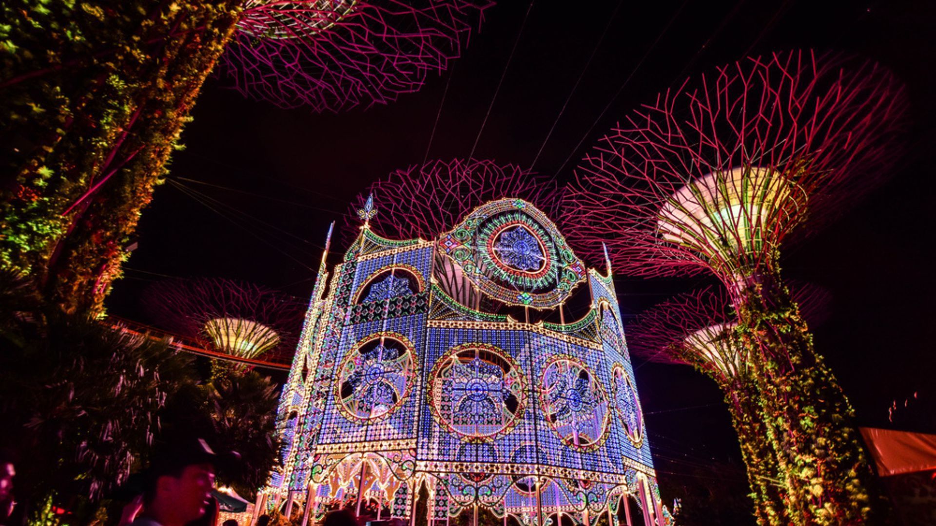 10 Best Places To Go For Christmas 2023 Celebrations in the World