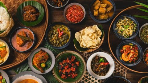 14 Places For The Best Nasi Padang In Singapore