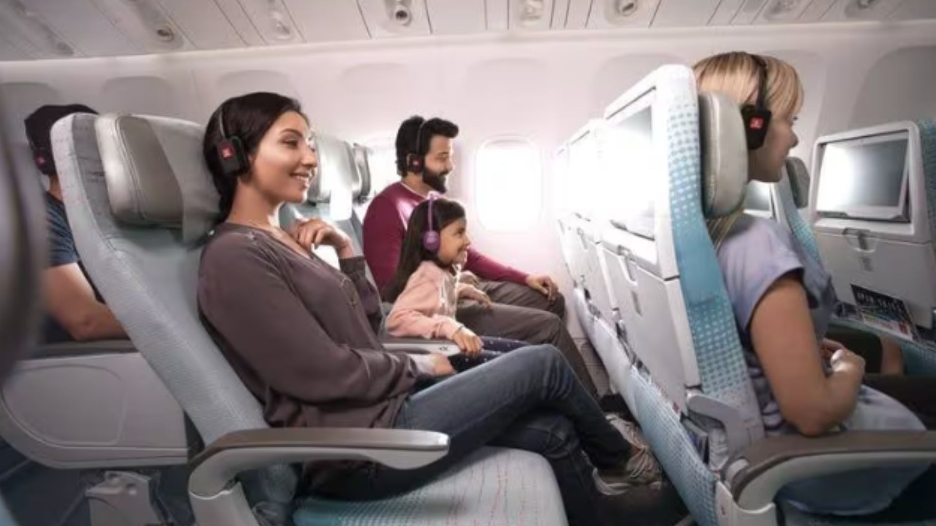 阿联酋航空 - 2024 年航空公司提供的斋月餐食、折扣和其他服务