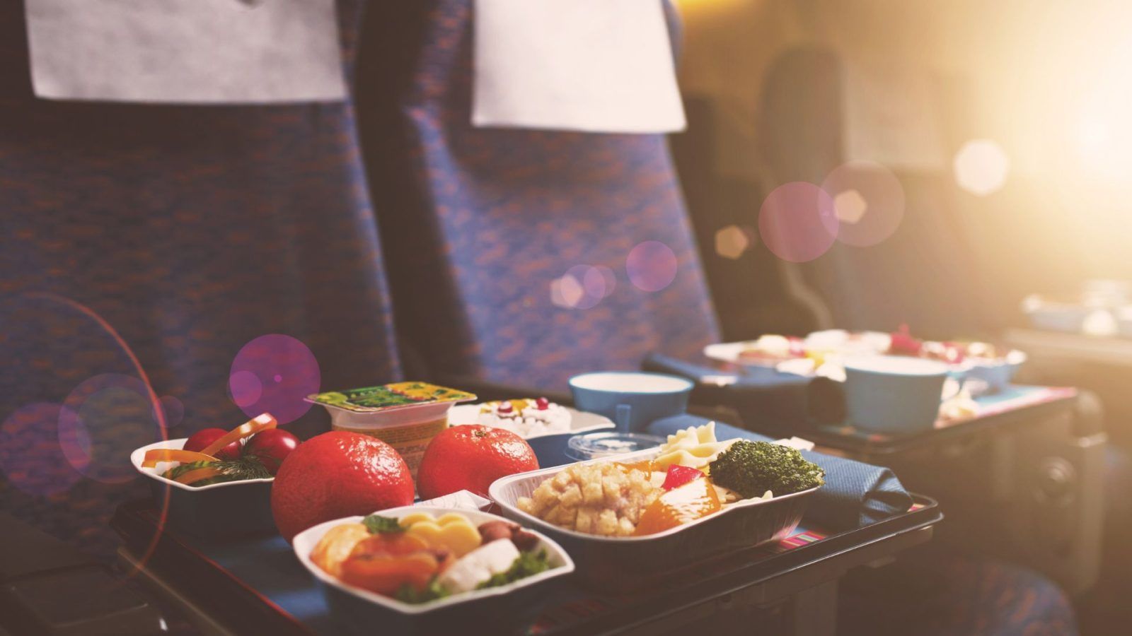 2024 年航空公司提供的斋月餐食、折扣和其他服务