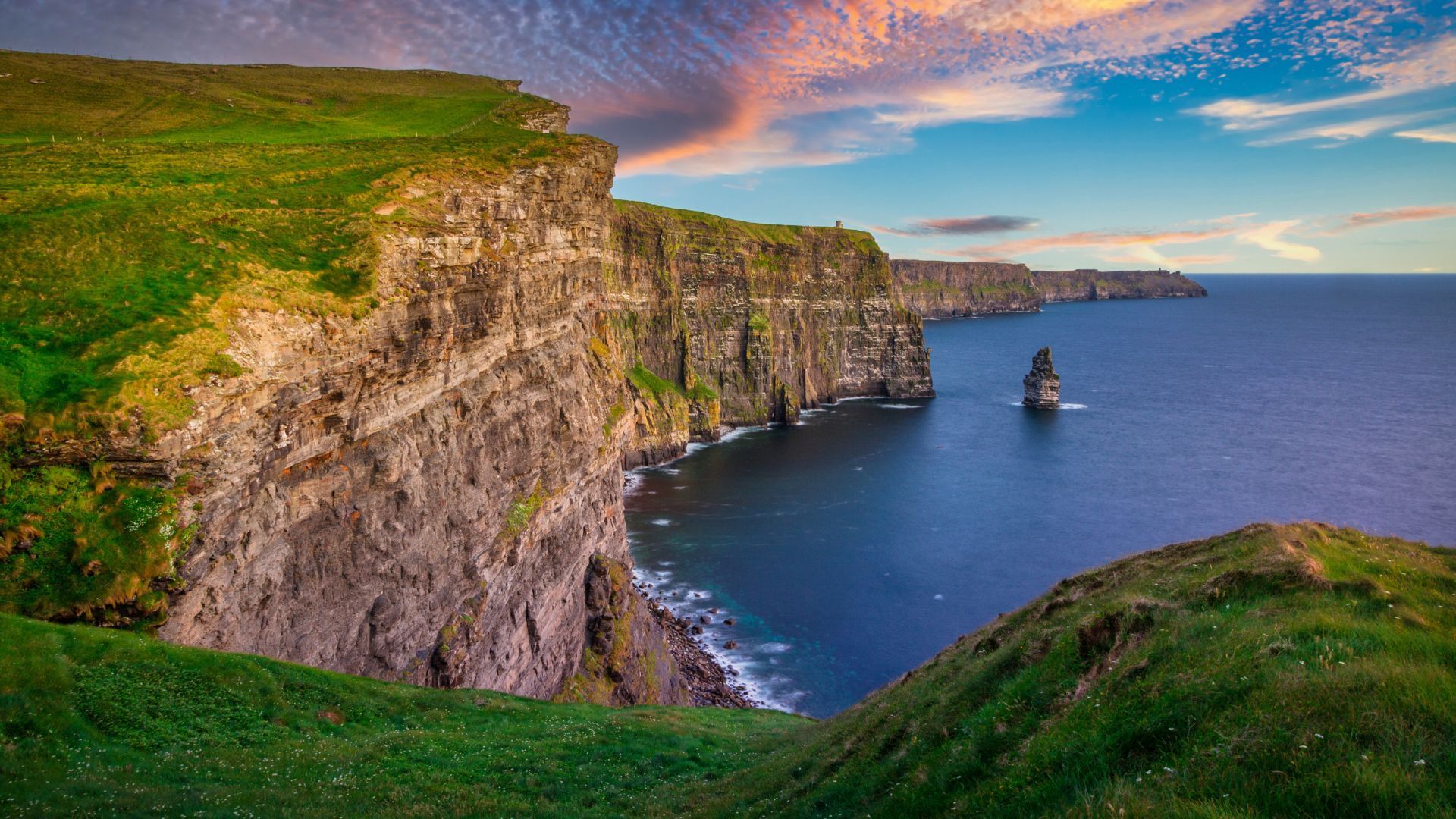 Most Breathtakingly Beautiful Places In Ireland To See On Your Next