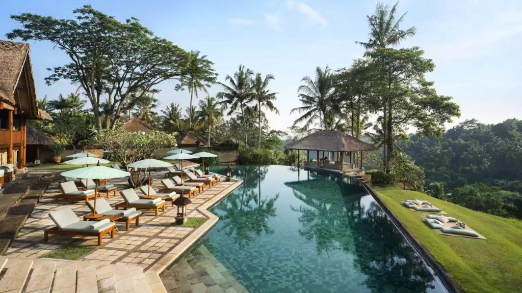 印度尼西亚乌布的Amandari的主要游泳池|图片来源：偏远土地