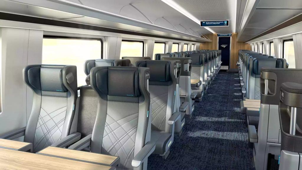 商务舱座位的内部|图片来源：Amtrak